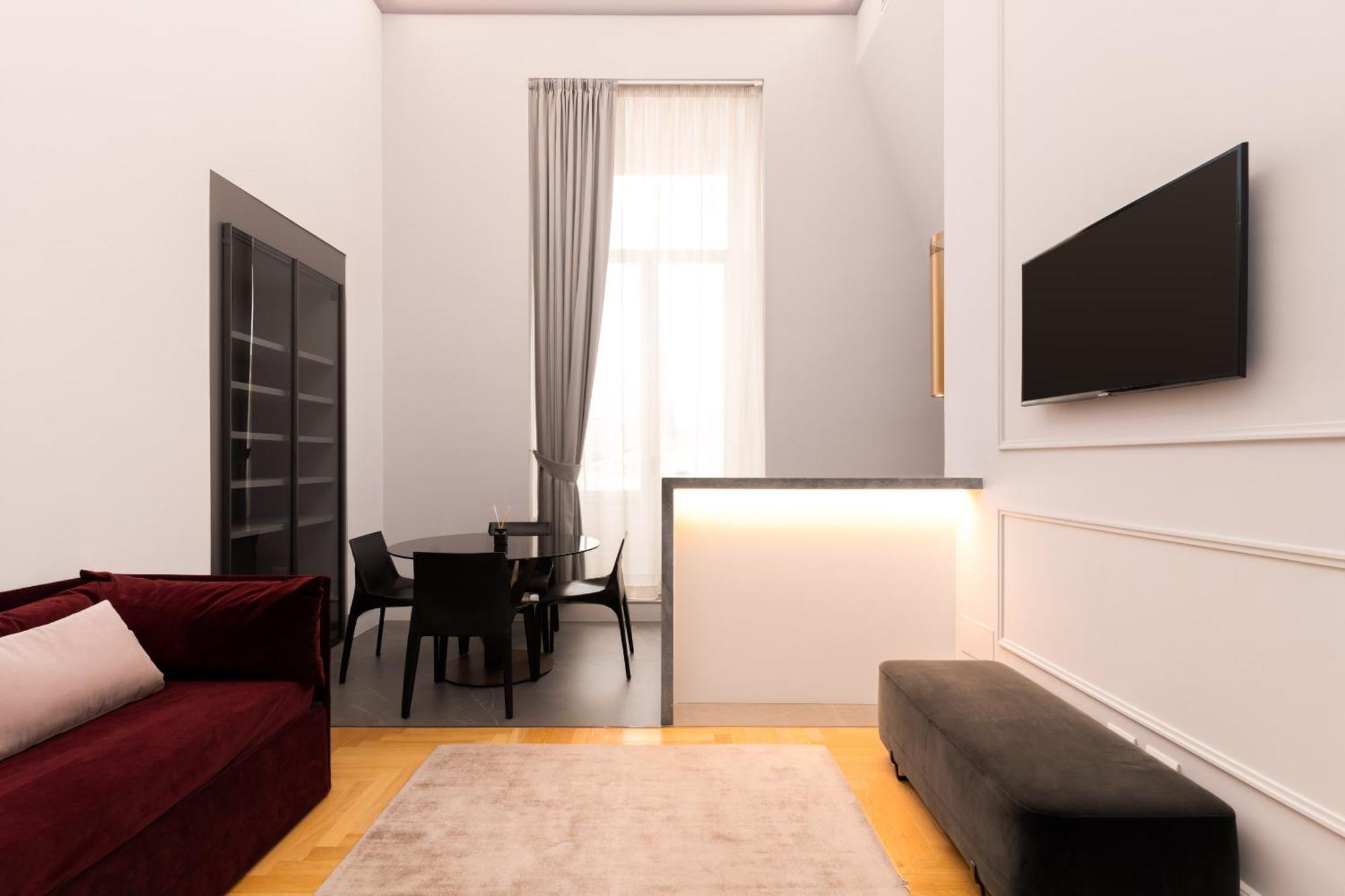 Limehome Lecce Palazzo Bn Экстерьер фото