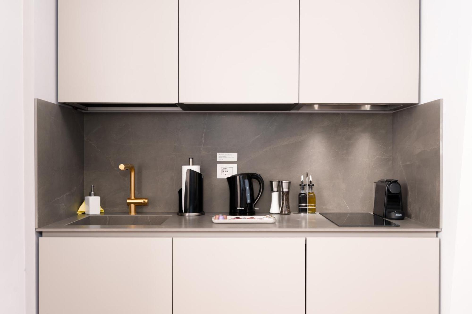 Limehome Lecce Palazzo Bn Экстерьер фото